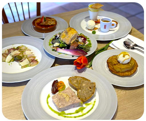 Le Restaurant - La Grange aux Fleurs - Sarran - Restaurant dans le Cantal